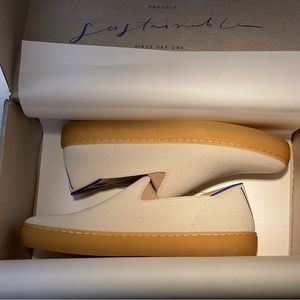 NWT Rothy’s Original Slip Ons - 8.5